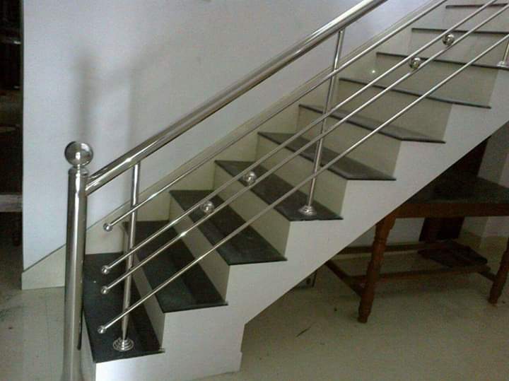 Frameless Balcony Railing